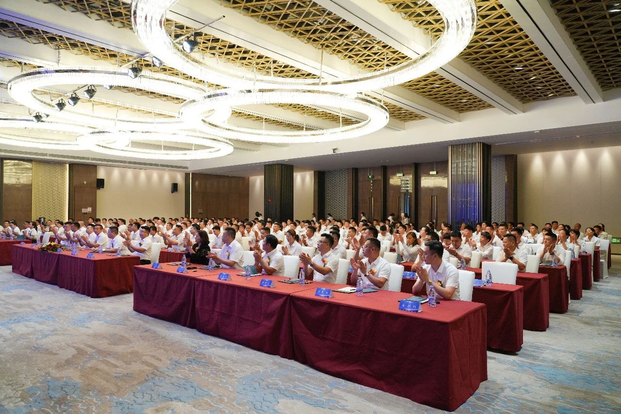 健康产业联盟2023中原第五届行业高层论坛在郑州隆重举行