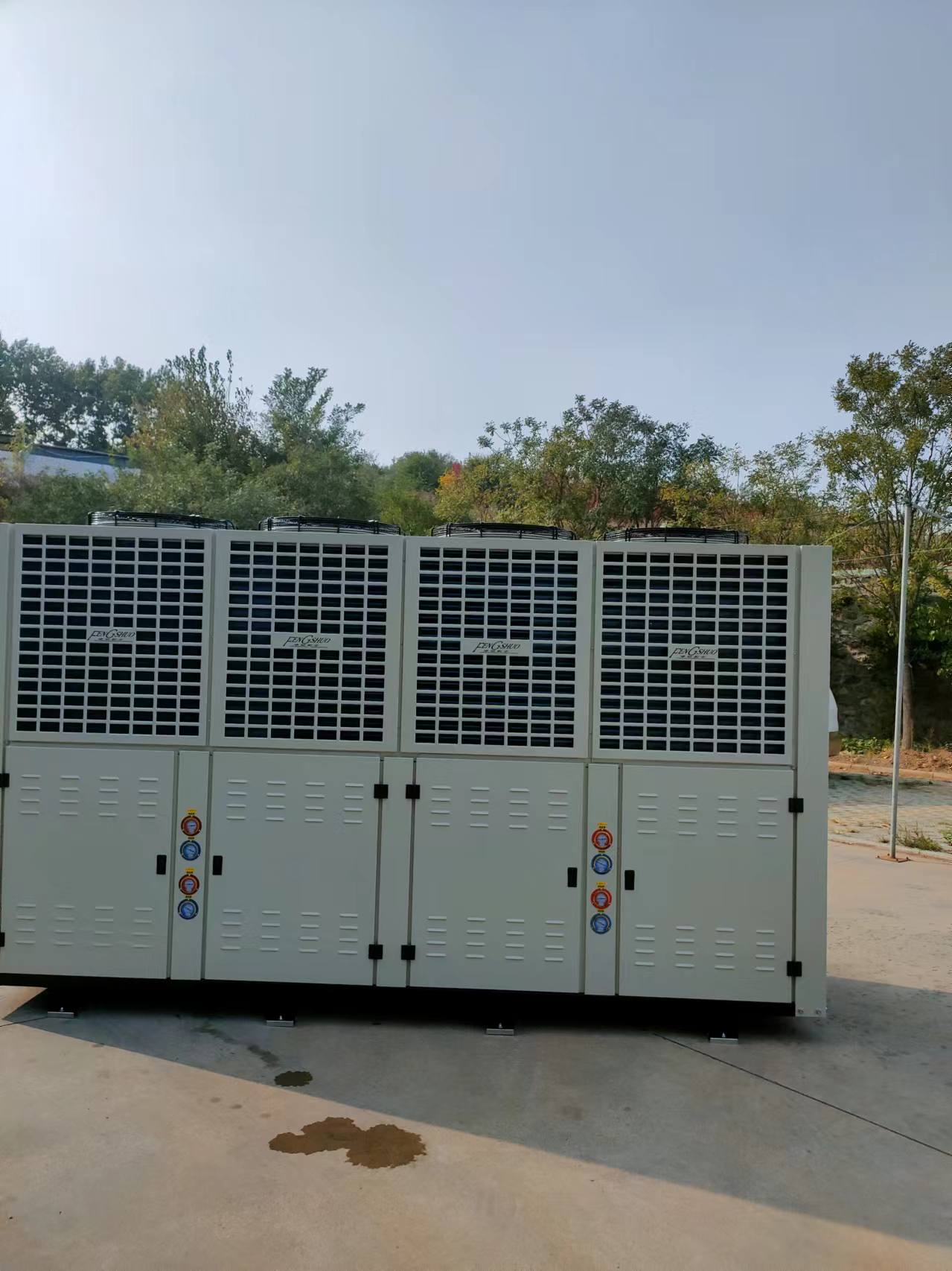工业冷水机