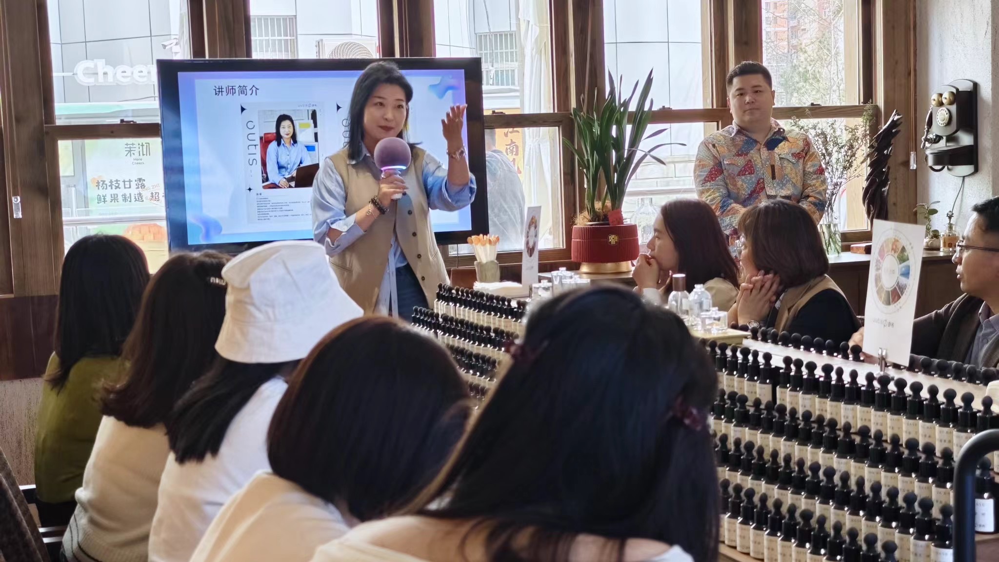 毋名女神集结香与茶