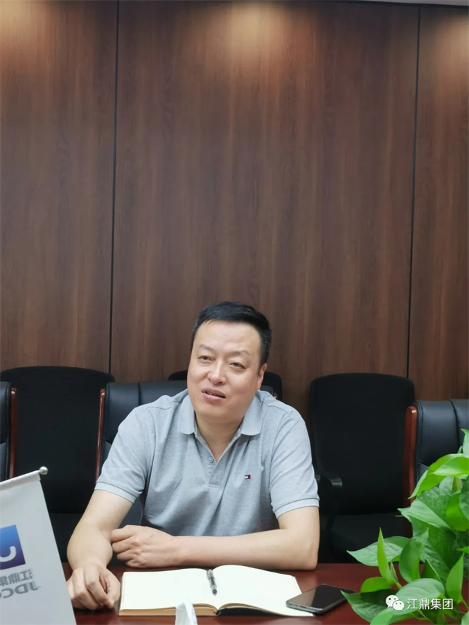 陕西秦商企业服务中心第三届理事会换届会议举办成功