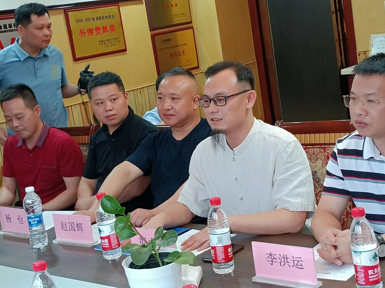 湘潭市政协副主席刘良廷一行走访调研商会和商会成员企业