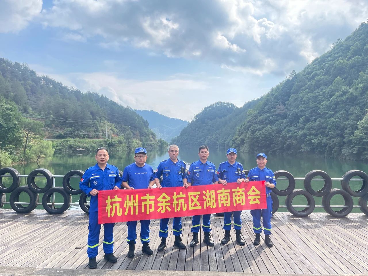 余杭湖南商会公益活动部夏季水域集训活动成功举办