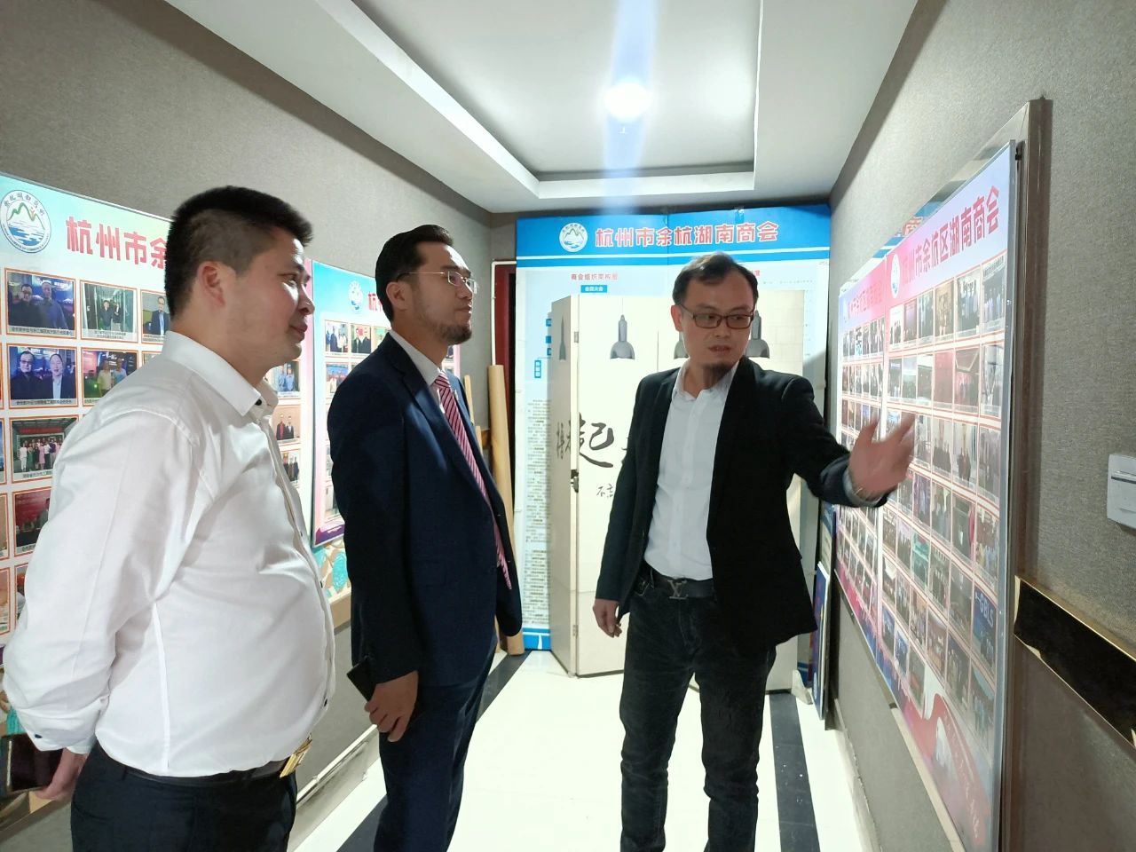 总统俱乐部执行主 席汪安迪一行到访商会