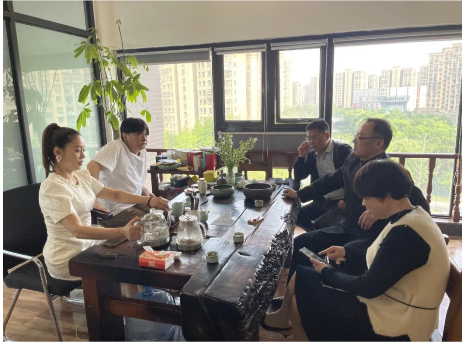 会长彭中云带队走访商会企业杭州联昌宾馆