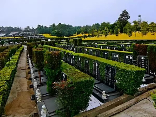 凤凰陵园