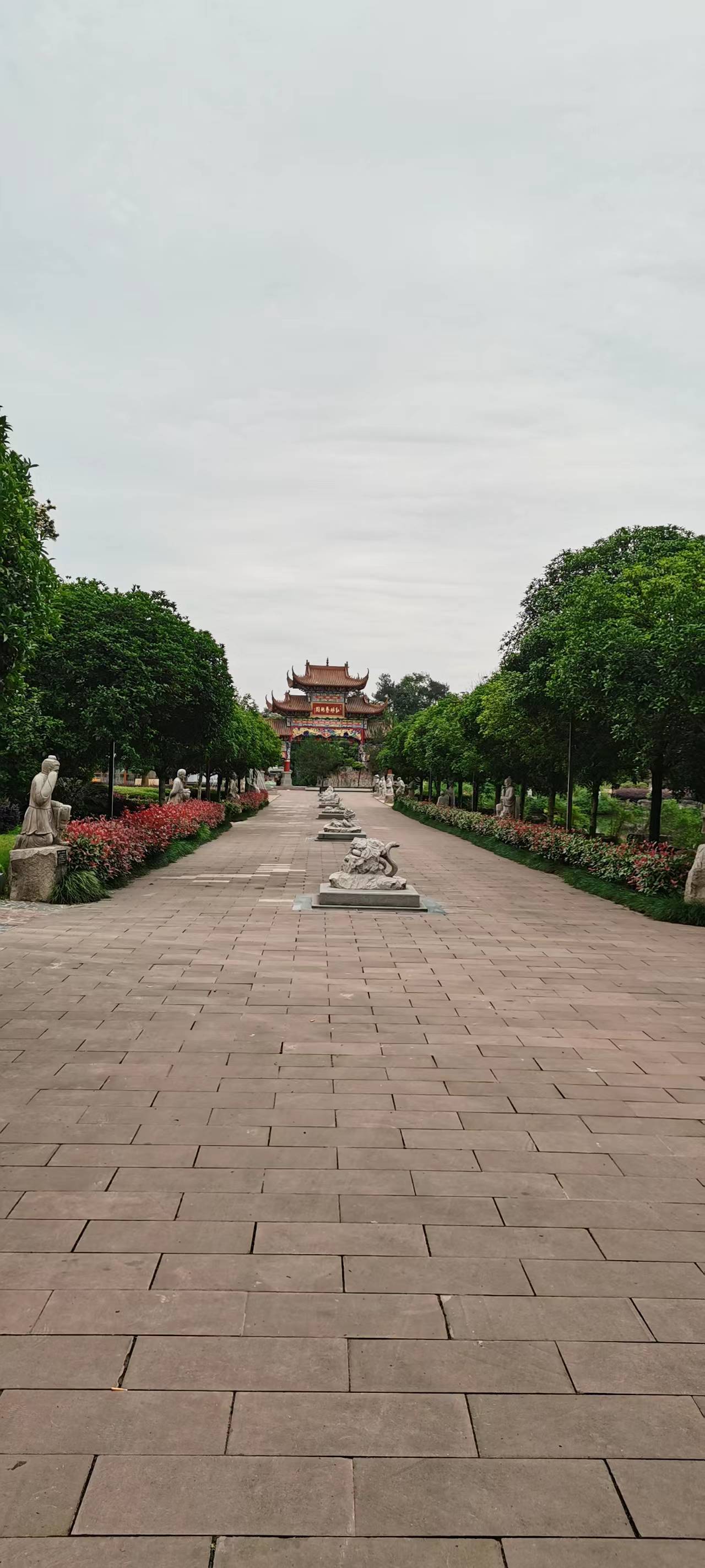 红枫艺术陵园