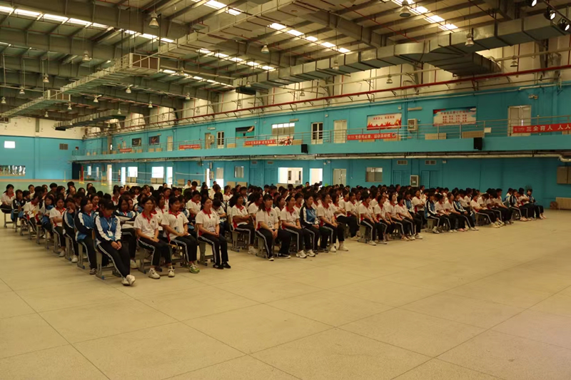 营口渤海卫生学校