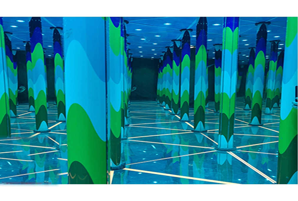 1722212807464377.jpg 镜子迷宫厂家