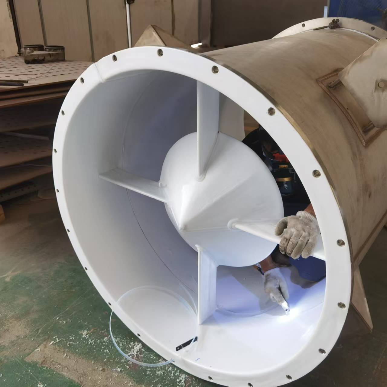 内衬聚四氣乙烯