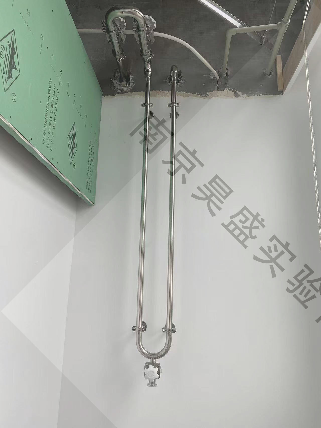 1724029388655799.jpg 安捷纺织院-水管安装