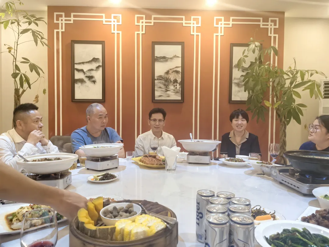 商会常务副会长段玉灵带队赴越南湖南商会商务考察