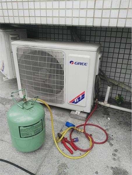 空調(diào)加氟
