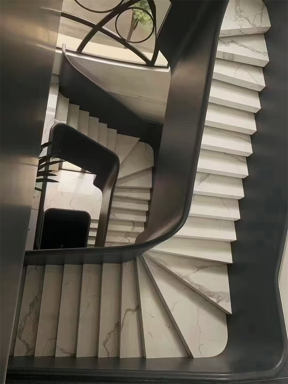 旋转楼梯