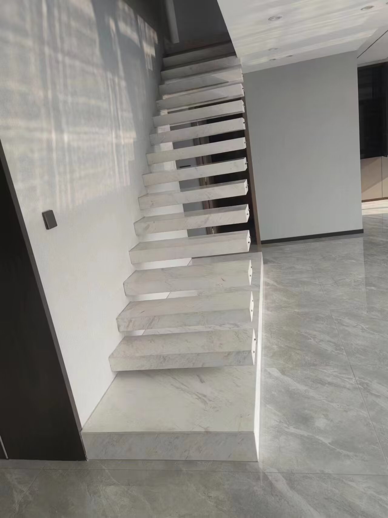 悬浮楼梯