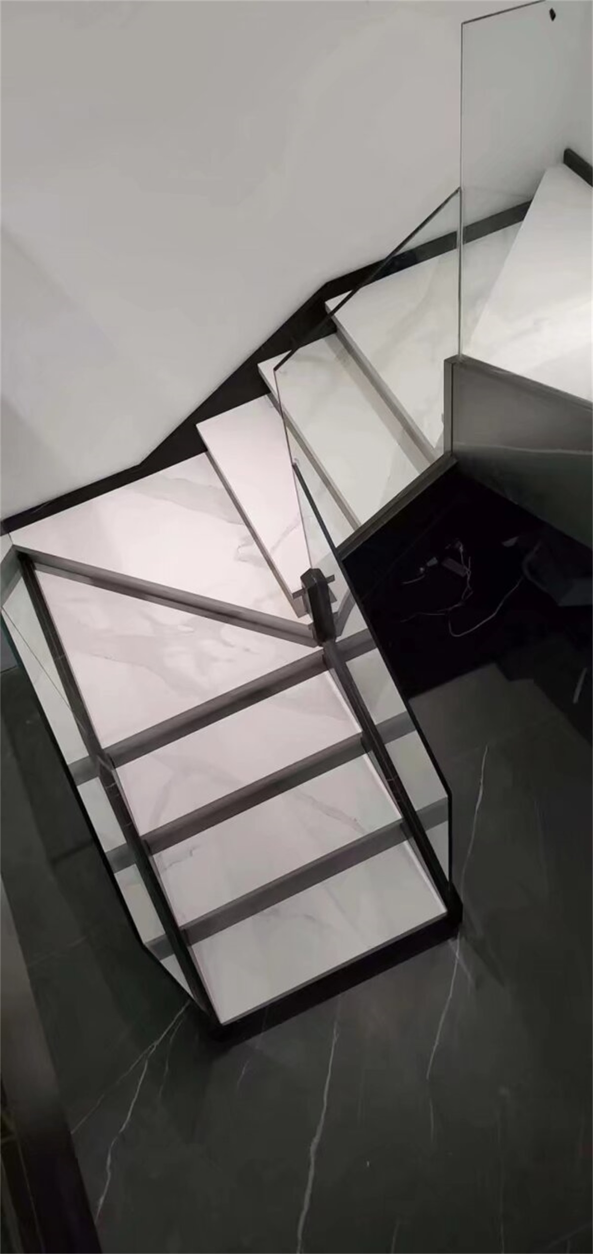 内外梯