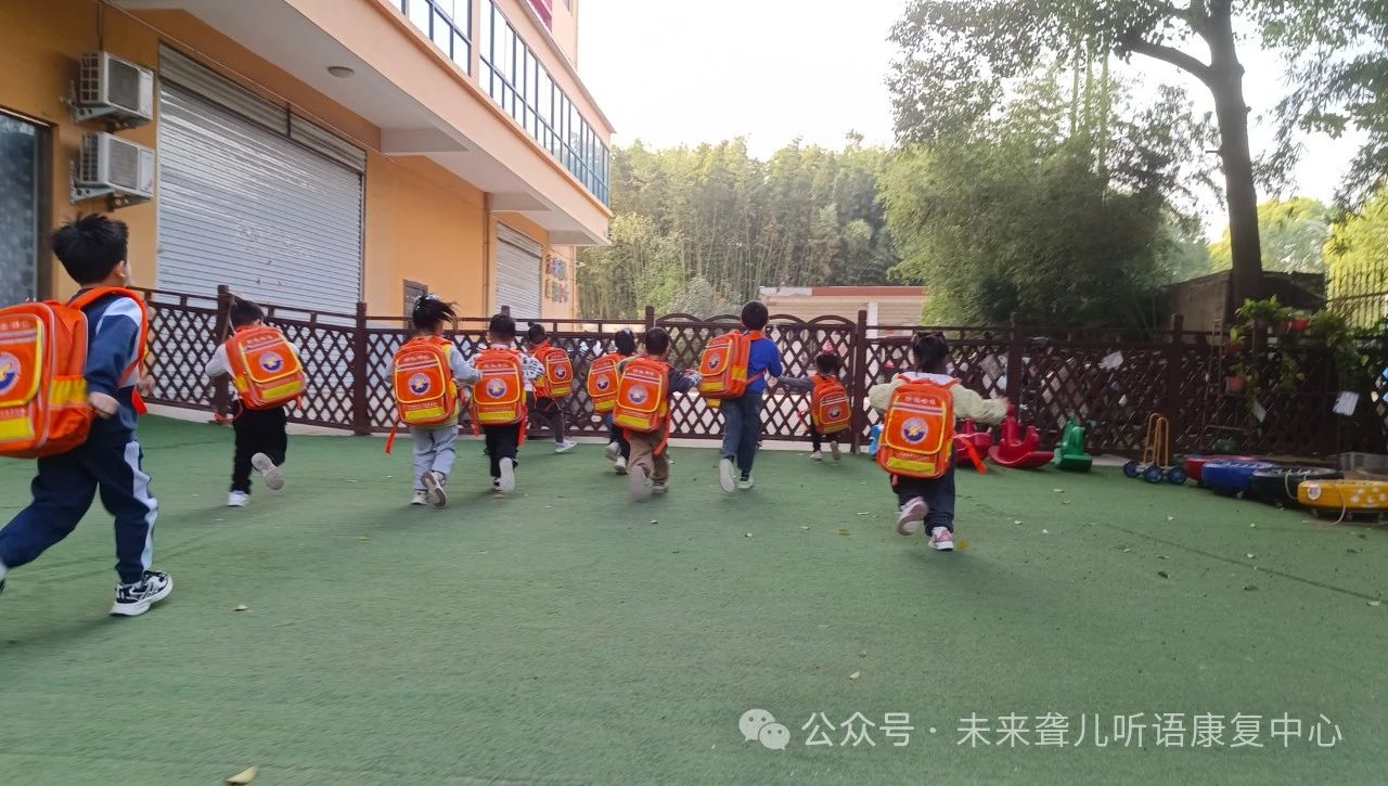 听障儿童