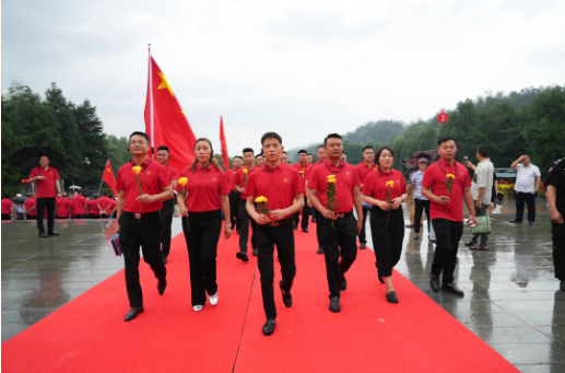 伟大历程 辉映初心｜郑州商业企业家联合会七一 建 党 节 瞻仰毛 主 席 故居韶山冲