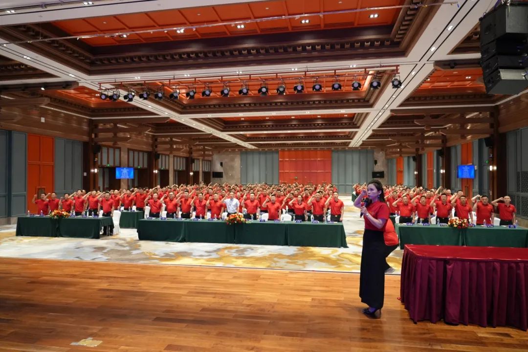 1730445909964311.jpg 郑州商业企业家联合会召开2024第二届战略发展研讨会