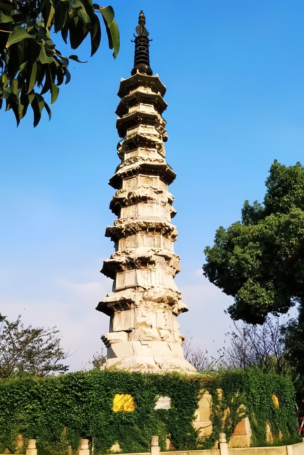 白塔景区