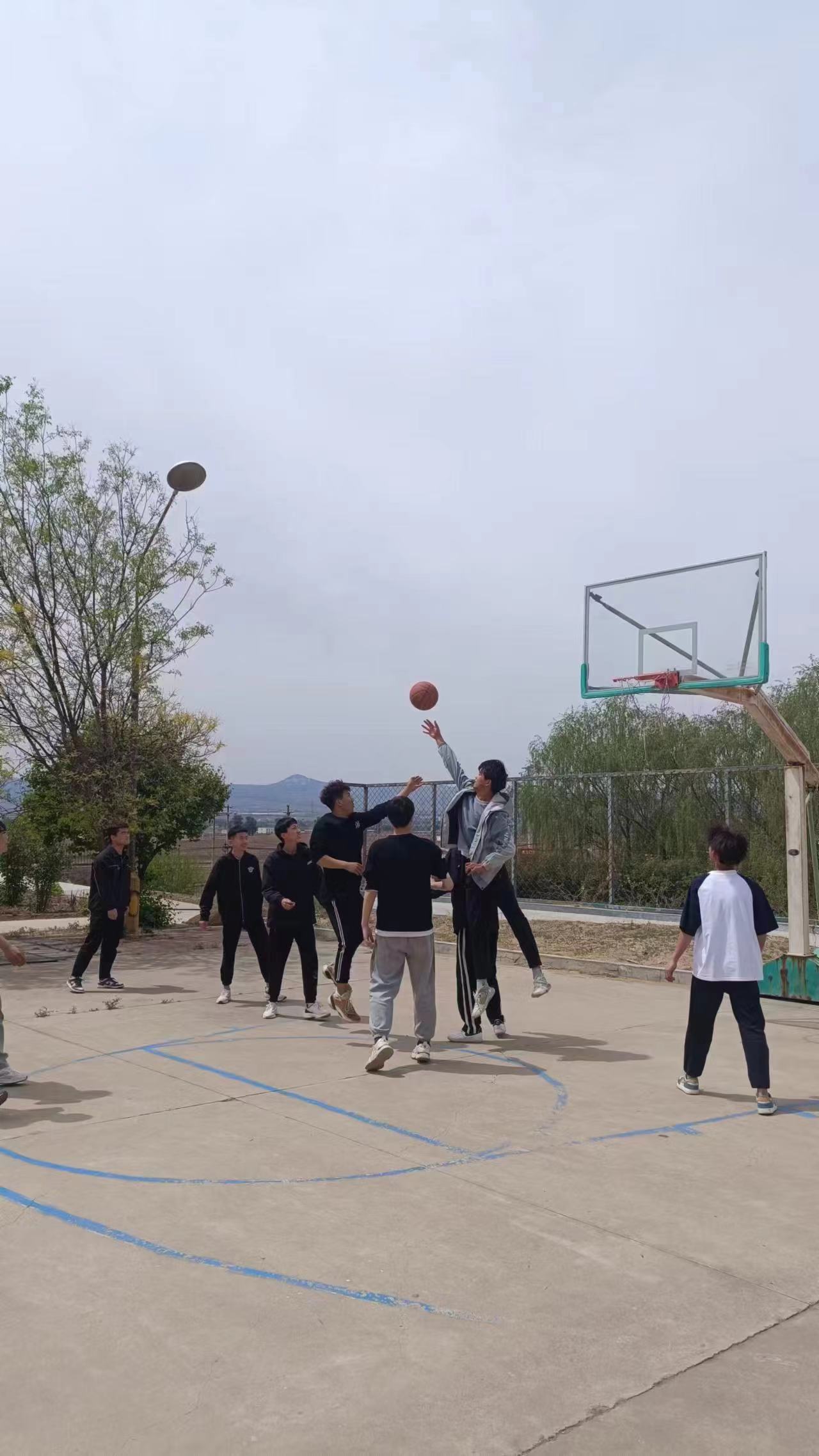 张家口科技职业学校