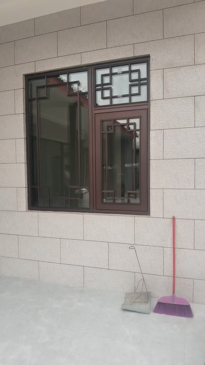 仿古窗
