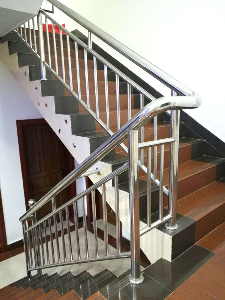 楼梯栏杆