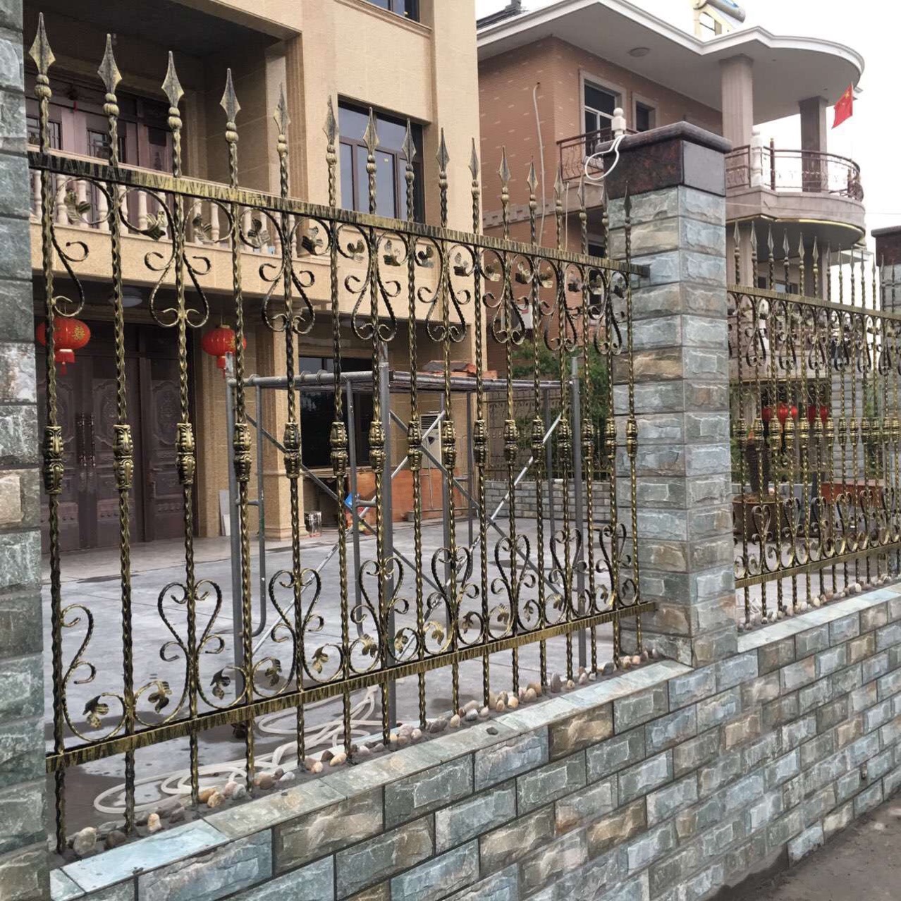 围墙栏杆