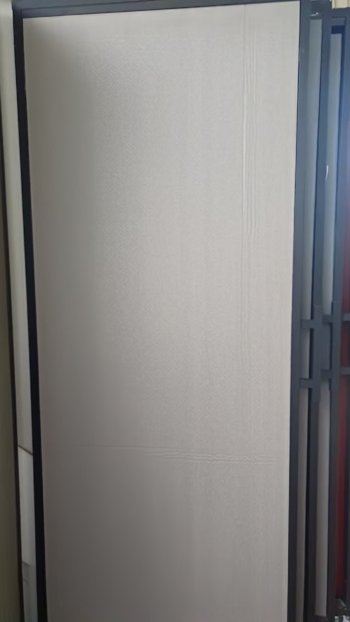 肤感全实木防潮卧室门