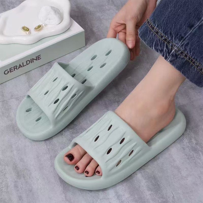 雅购特拖鞋