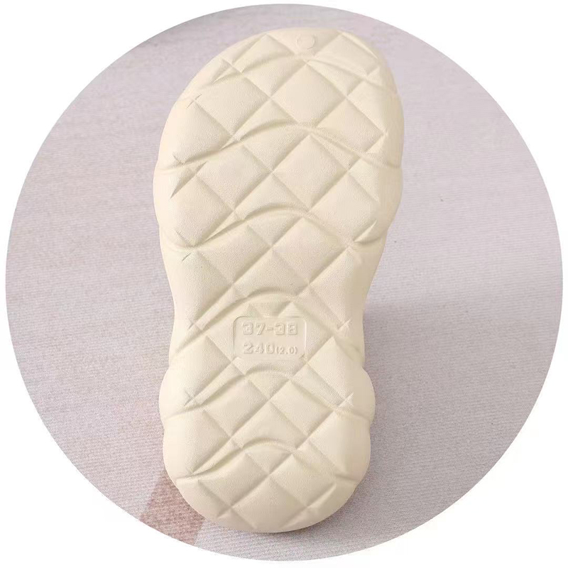 雅购特拖鞋