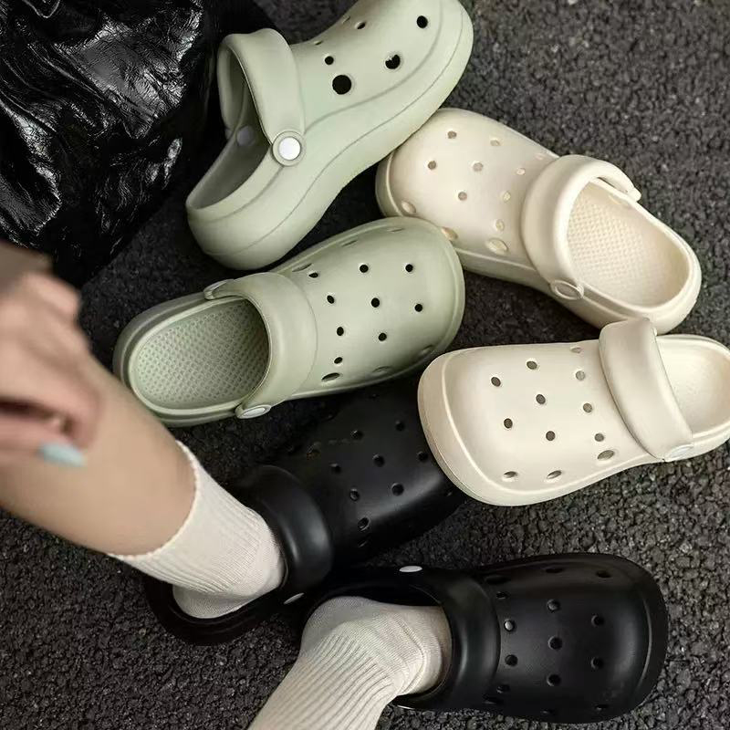 雅购特拖鞋