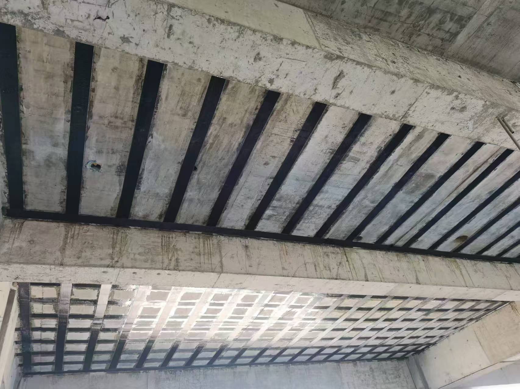 碳纤维加固