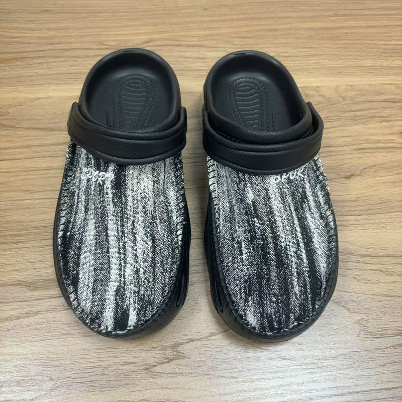 雅购特拖鞋