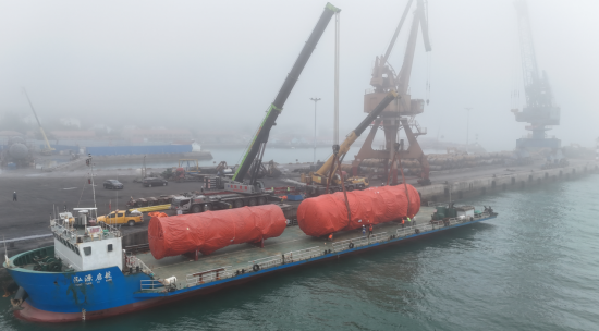 Large equipment was carried by Baoying Shipping