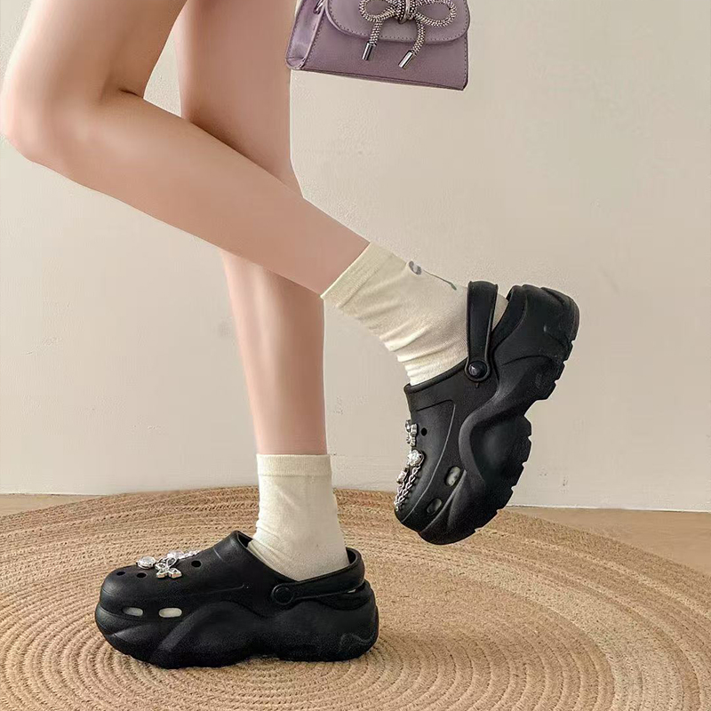 雅购特拖鞋