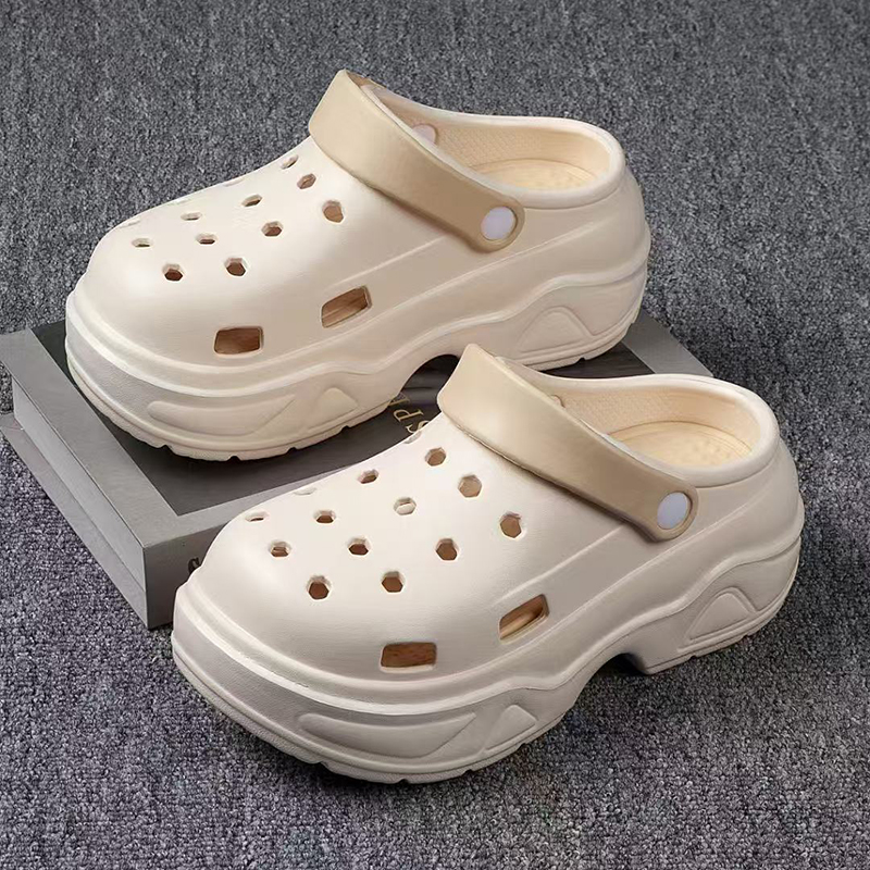 雅购特拖鞋