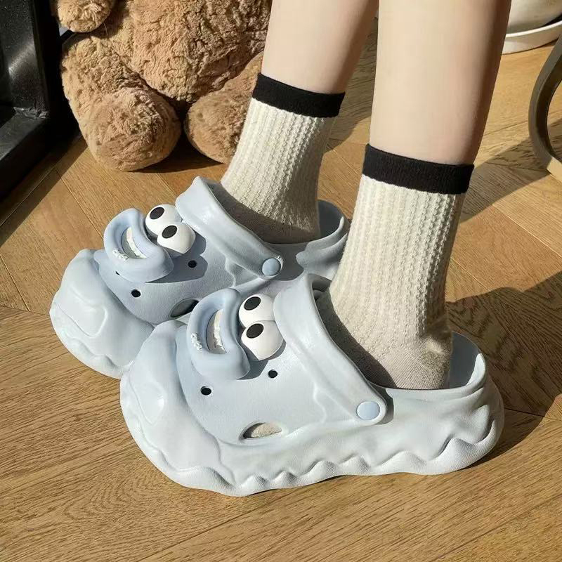 雅购特拖鞋