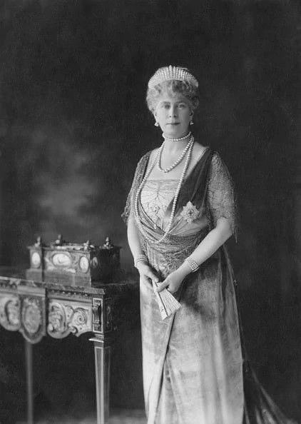 100 Years of Royal Families’ Natural Diamond Jewelleries