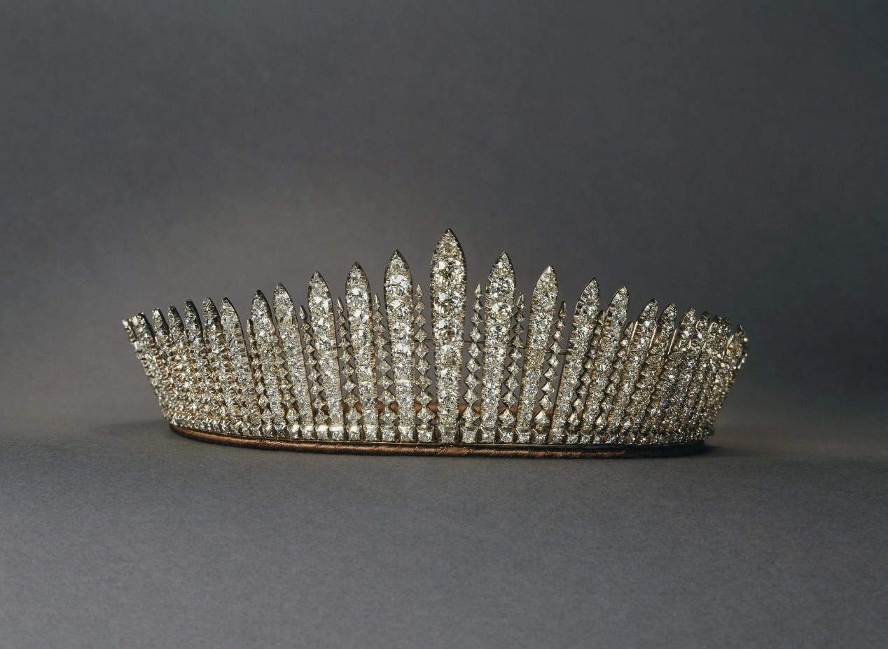 100 Years of Royal Families’ Natural Diamond Jewelleries