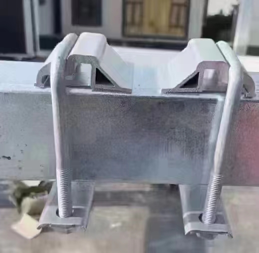 托架