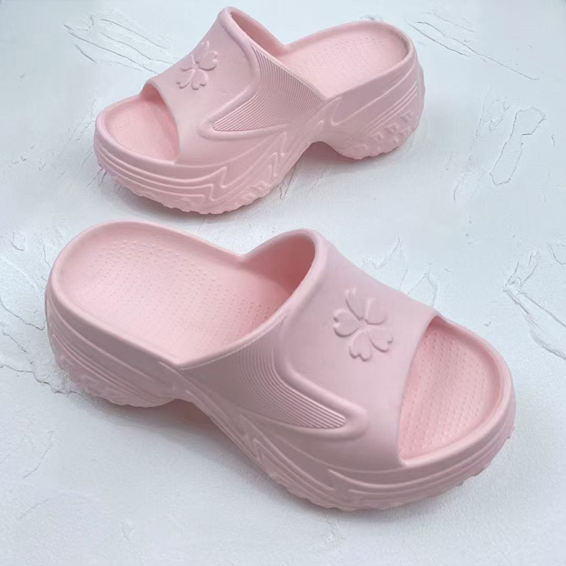 雅购特拖鞋