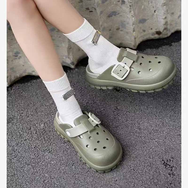雅购特拖鞋