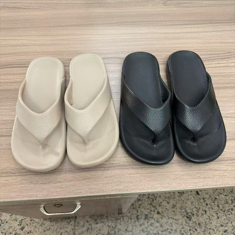 雅购特拖鞋