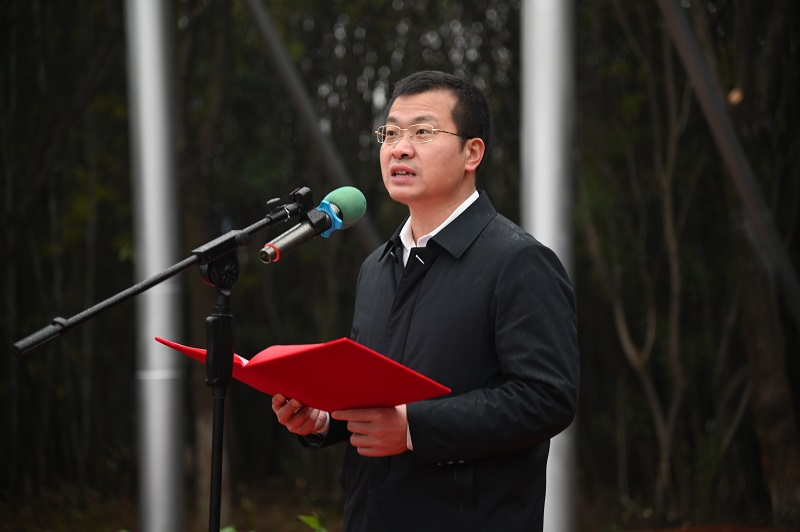衡钢钢管工业园举行升旗仪式