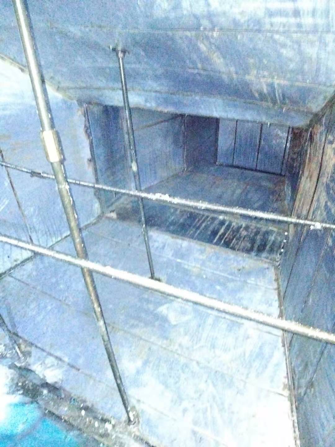 大型油烟管道的清洗