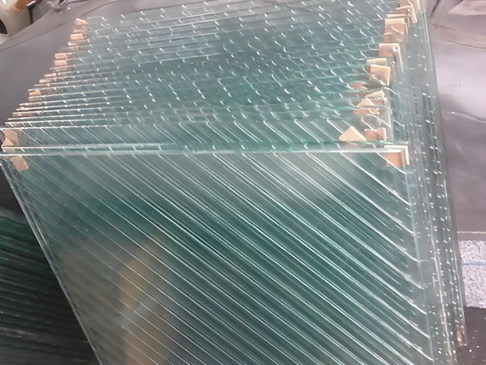 挡烟玻璃