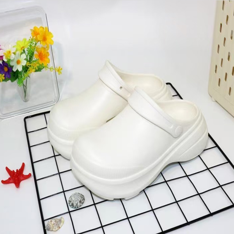 雅购特拖鞋