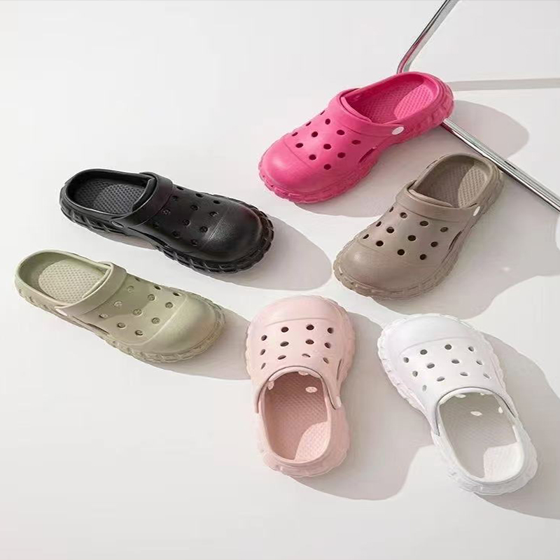 1751076295967070.jpg 雅购特拖鞋