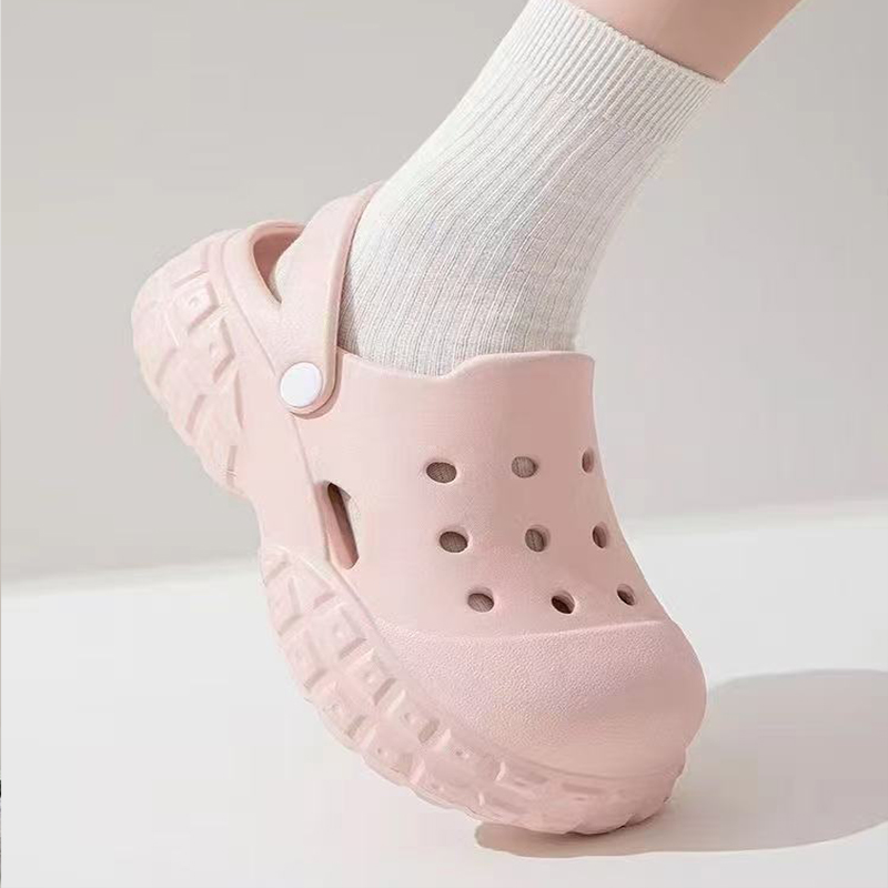 1751076304853791.jpg 雅购特拖鞋