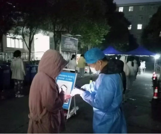 防疫一线，中原所志愿者在行动